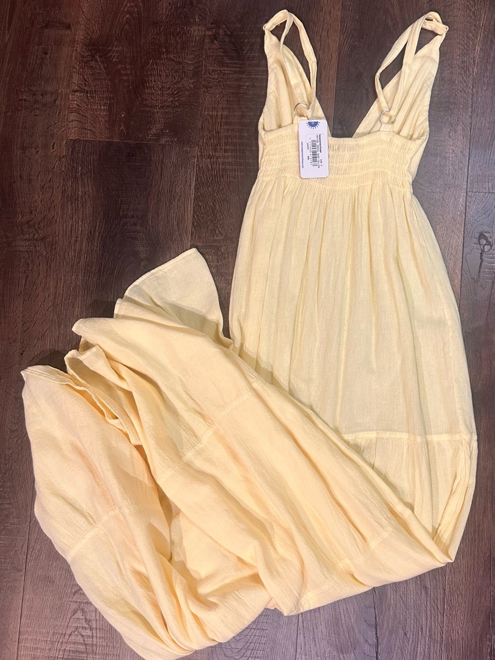 Light Yellow V-Neck Maxi Dress with Adjustable Straps - Picture 2 of 4